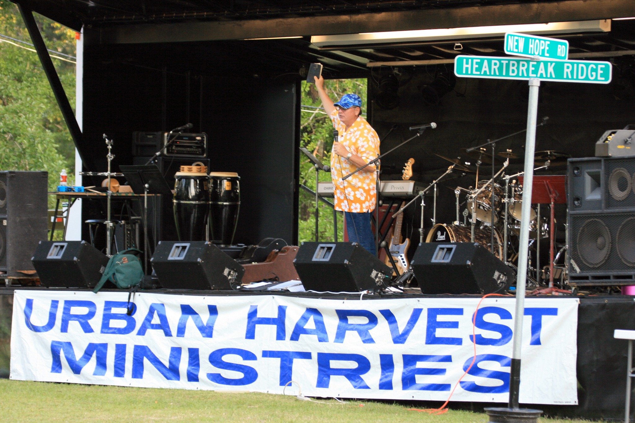 Outdoor Stage Ministry